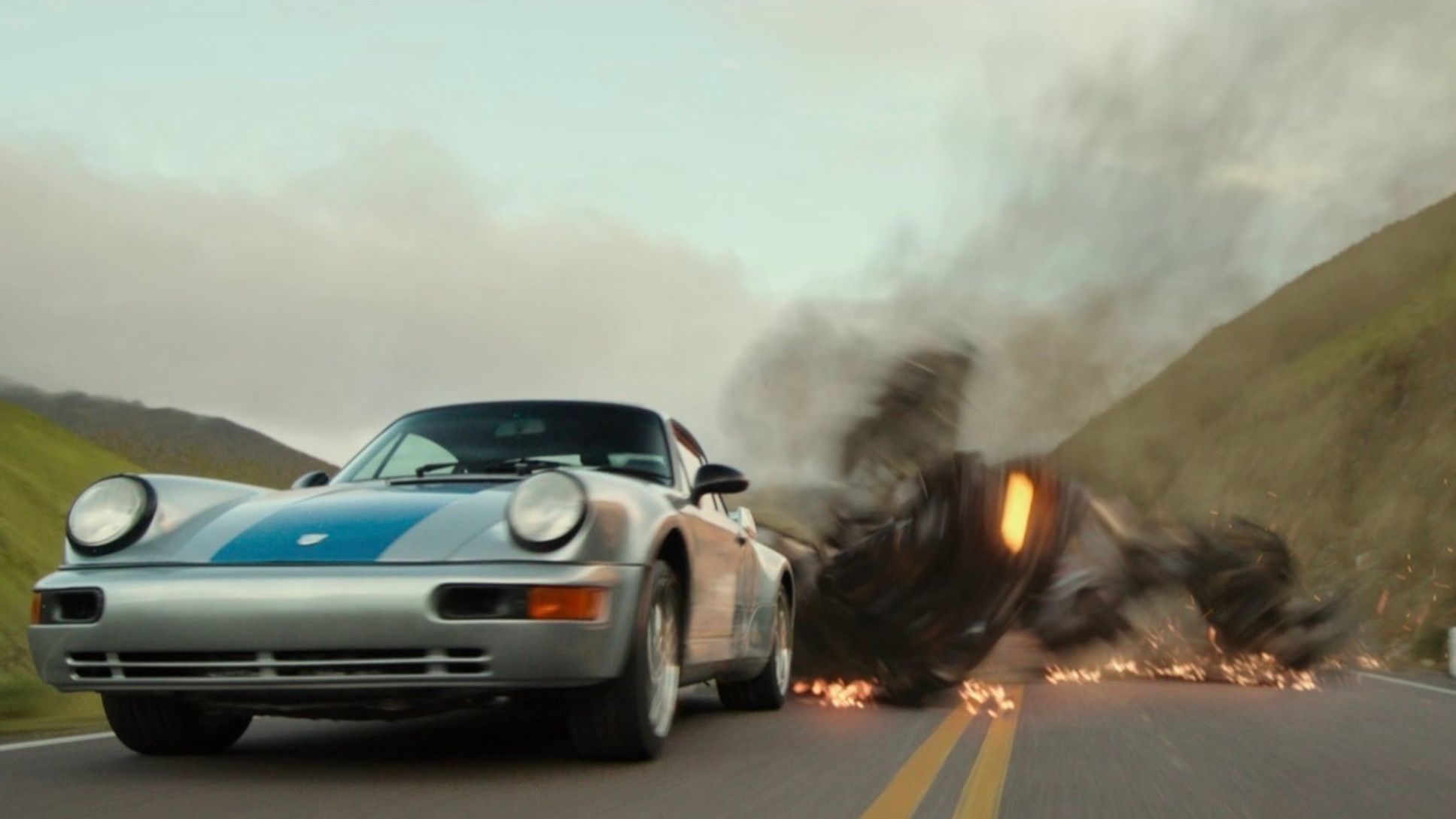 Un Porsche 911 Carrera RS 3.8 en la nueva película Transformers: El Despertar de las Bestias

