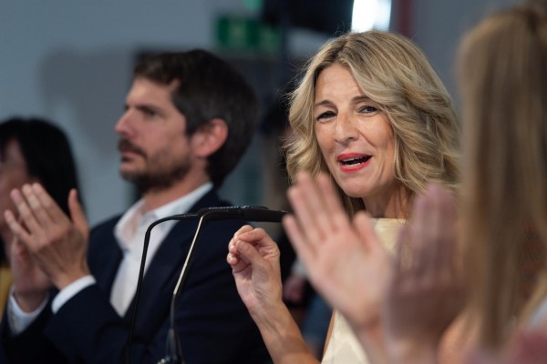 Yolanda Díaz anuncia un acuerdo con los sindicatos para desplegar el Estatuto del Becario