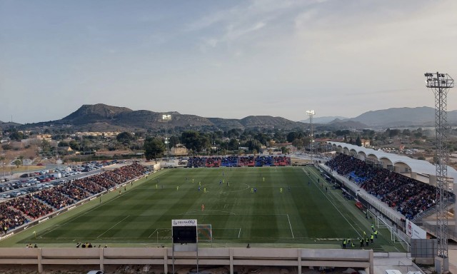 El Eldense apela a su solvencia como local para eliminar al Celta B
