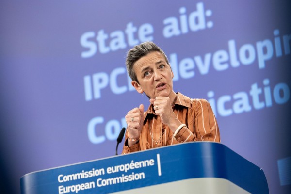  Bruselas autoriza 8.100 millones en ayudas públicas para microchips en España y otros 13 países