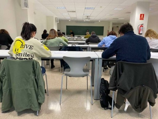  UGT pide a Sanidad que incorpore al concurso de méritos las plazas desiertas en las últimas oposiciones