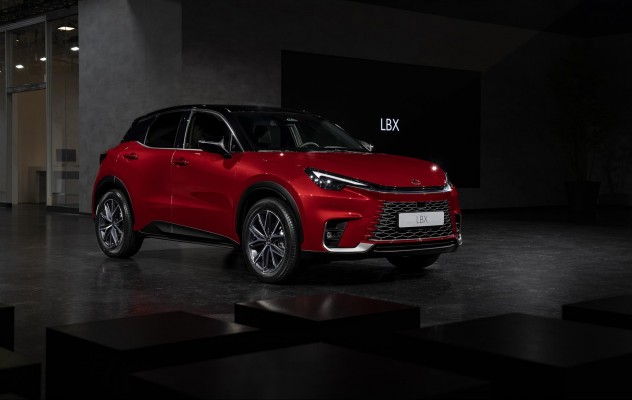Lexus lanza en 2024 su nuevo todocamino compacto pensado para el mercado europeo