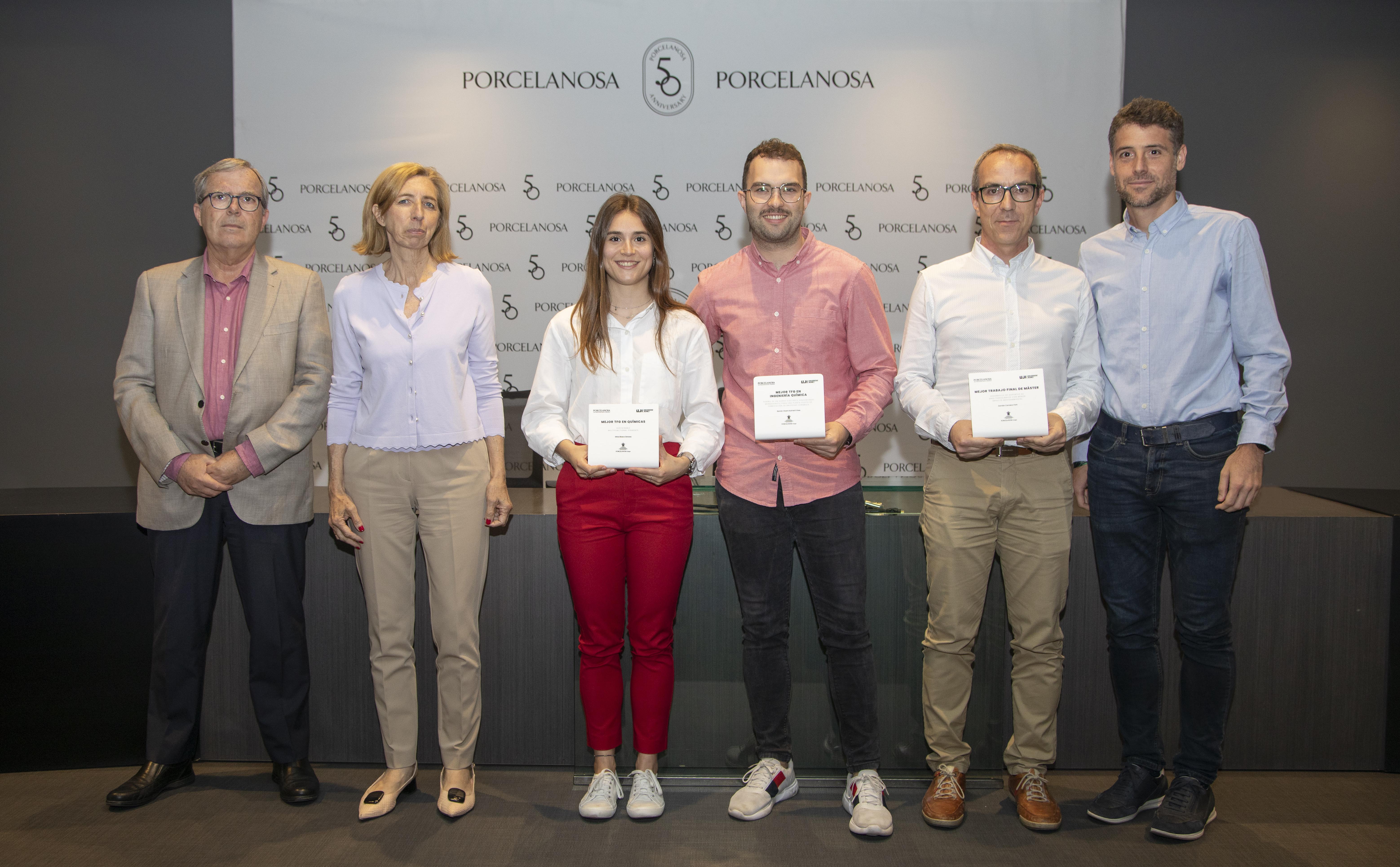  

El Aula Porcelanosa de la UJI premia los mejores TFG y TFM sobre investigación cerámica