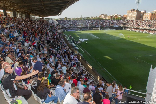 Actúa supera a otras cinco empresas para repetir hasta final de año el servicio de limpieza del Cartagonova y del Palacio de los Deportes