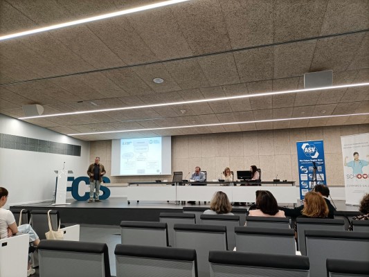 CSIF promueve la especialidad de enfermería escolar en jornadas con alumnos de la UJI y el CEU 