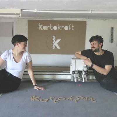 Kartokraft, una empresa que nació en Ibi en pandemia especialista en diseño creativo en cartón