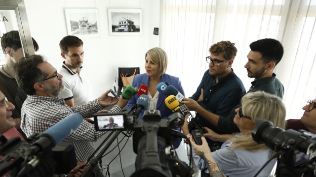 Arroyo inicia su ronda de negociaciones con el resto de partidos pero anuncia que no cambiará concejalías por gobernabilidad