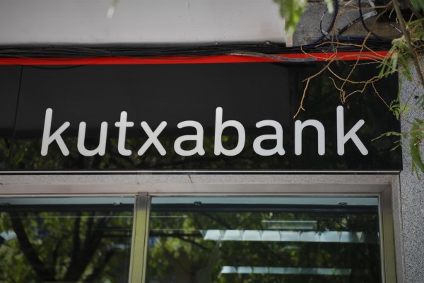 Kutxabank coloca 500 millones de euros en 'bonos 'verdes'