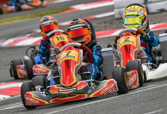 Los valencianos brillan en el nacional de karting disputado en Chiva