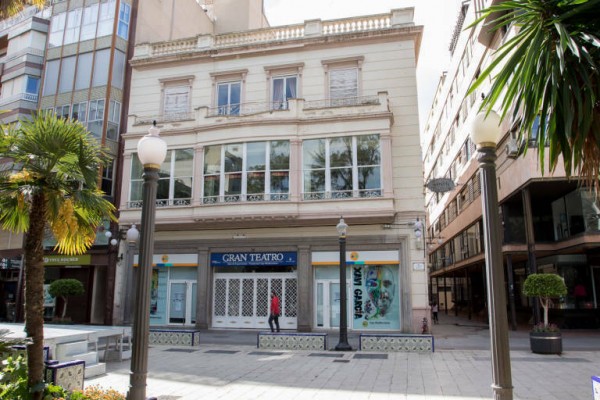 La Diputación activa la compra de su sede en Elche por 6,7 millones: uso cultural, subsede del Gil Albert o Suma