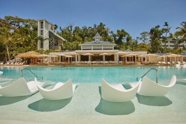 Grupo Piñero entra al sector del lujo tras abrir Cayo Levantado Resort en la República Dominicana