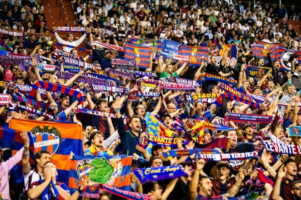 El Levante denuncia a abonados que vendieron sus invitaciones para el duelo ante el Albacete
