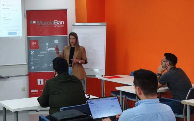 Hasta 75 emprendedores de la Región se forman para captar inversores con Murcia-Ban