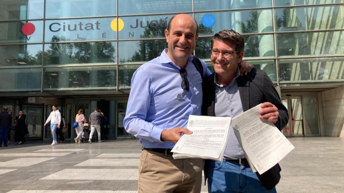 Ricard Gallego junto a Jorge Rodríguez. Foto: ROBER SOLSONA/EP - 