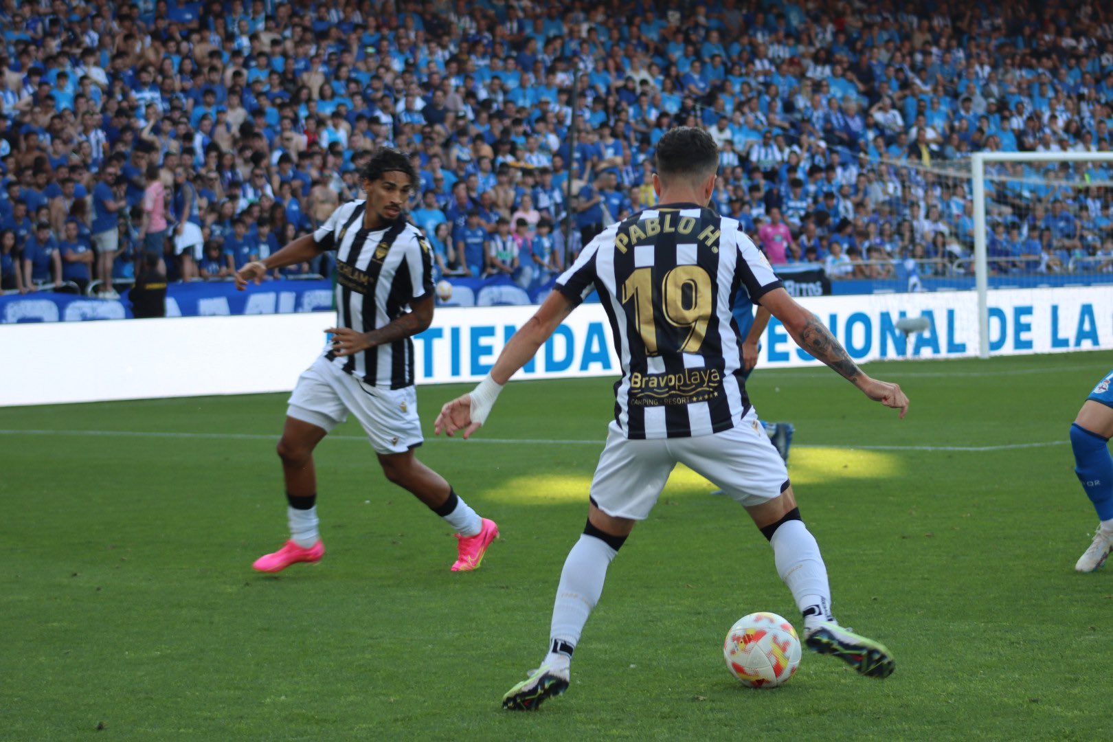 El Castellón pierde por la mínima en Riazor y sale vivo en el primer asalto del 'play off'