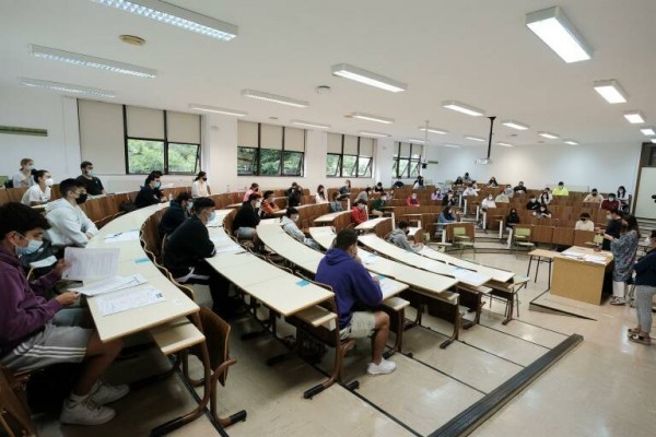 Más de 7.600 estudiantes se enfrentan desde el lunes a las pruebas de la EBAU en la Región