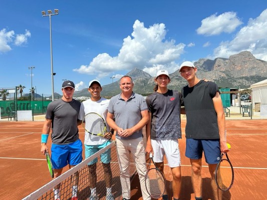 El Open David Ferrer reúne a un centenar de tenistas de 23 países en La Nucía
