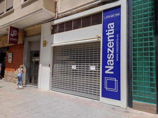 Vodafone se va de Maisonnave y el local lo ocupará Calzedonia con doblete en la 'milla de oro'