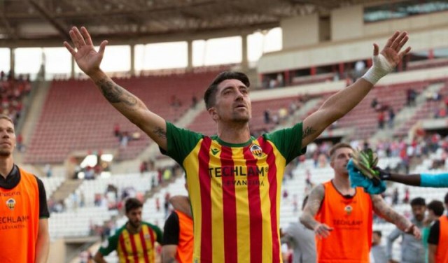Pablo Hernández: “ Celebré el ascenso a Segunda como aficionado y me gustaría celebrarlo este año como futbolista”