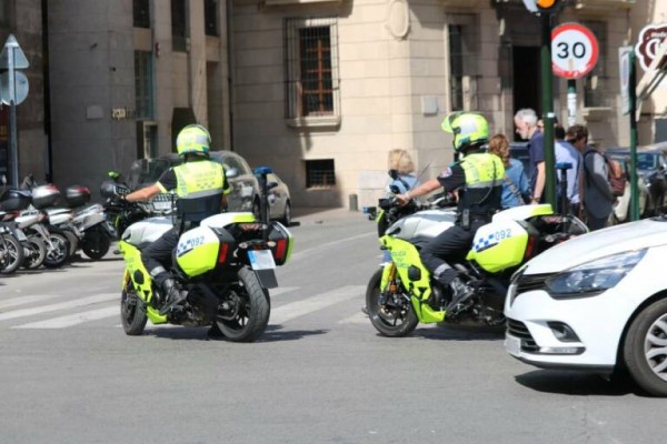 Tres empresas se reparten el contrato para reparar los vehículos municipales de Murcia