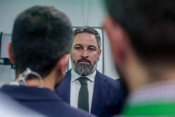 Abascal insiste en su mano tendida, pero firme, al PP para conseguir mayorías alternativas 