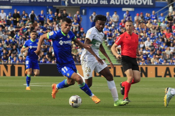 Estrada Fernández denuncia que 'videoarbitró' el partido Getafe-Elche subido en una furgoneta