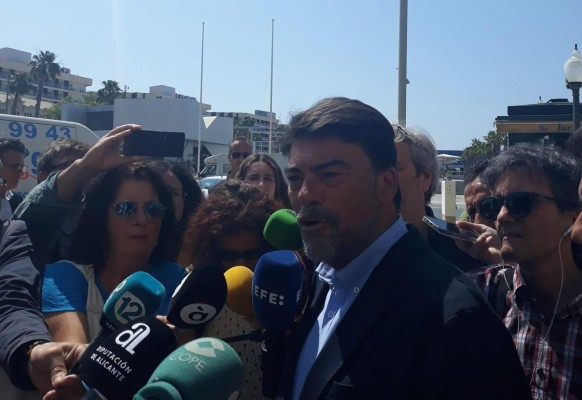 Barcala persiste en gobernar solo y apela al diálogo para aprobar los presupuestos de Alicante