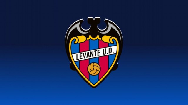 El Levante sanciona a los abonados que hicieron un “uso indebido” de las invitaciones
