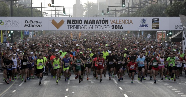 La Media Maratón Valencia permite recaudar 11.768 euros en la lucha contra el alzheimer