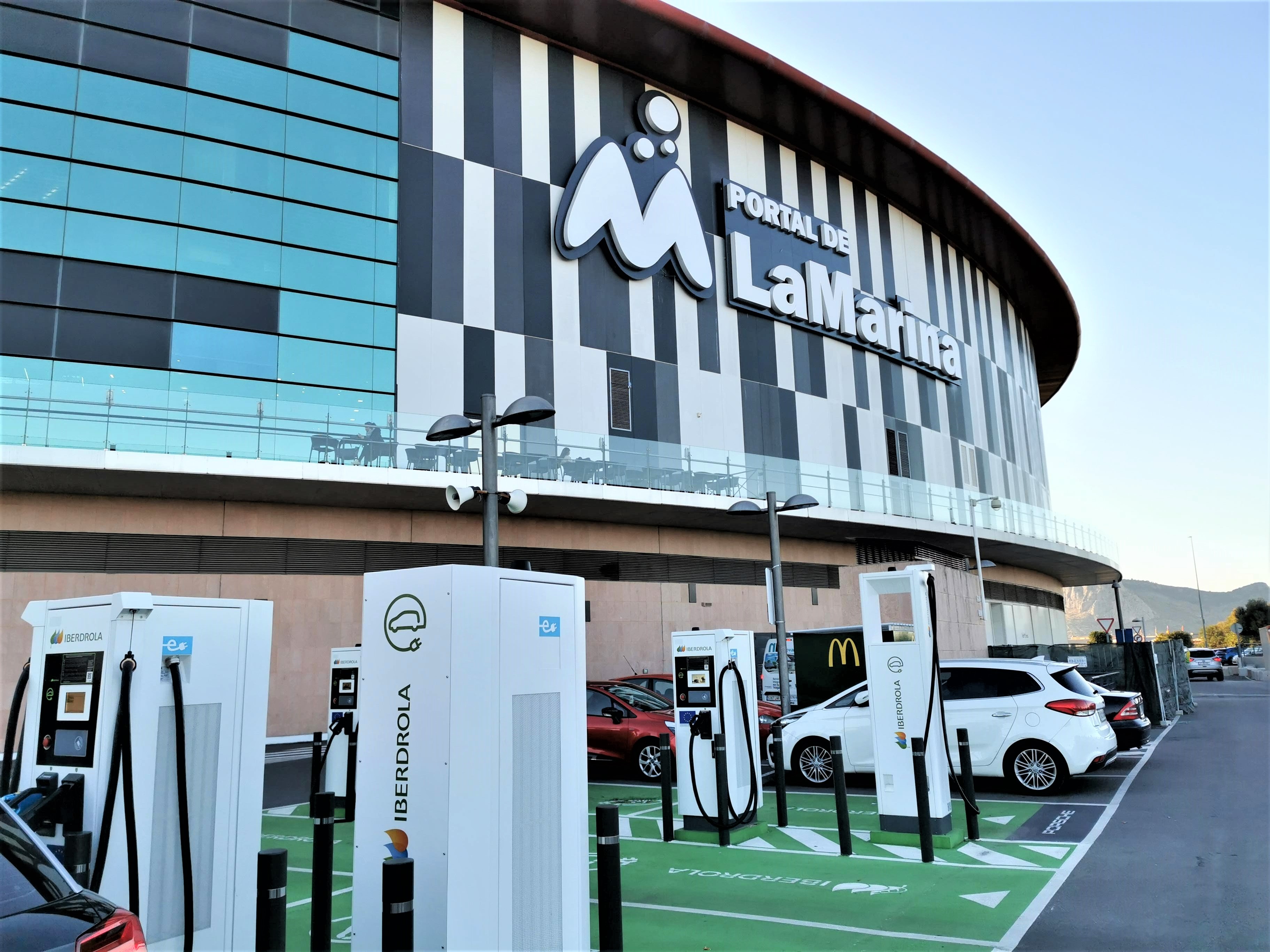 Iberdrola y Gentalia sellan un acuerdo para instalar puntos de recarga para vehículos eléctricos