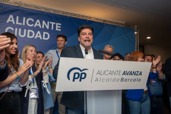 El futuro gobierno de Alicante: continuidad y áreas por perfiles con la incógnita de Urbanismo 