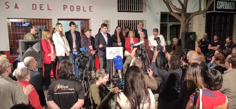 El socialista José Manuel Prieto celebra su victoria en Gandia. Foto: VP - 