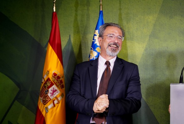 Flores asegura que Vox 