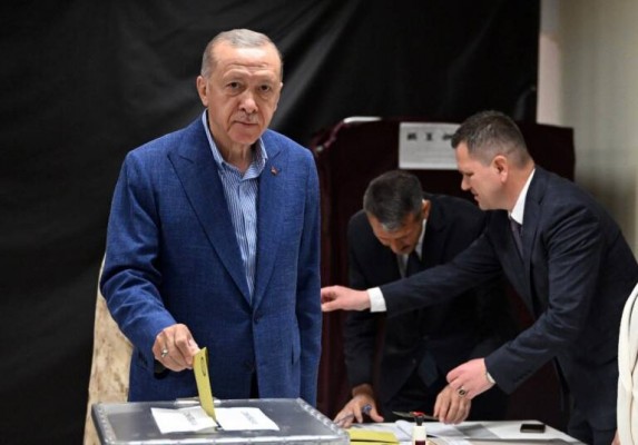 El Consejo Supremo Electoral confirma la victoria de Erdogan en las elecciones de Turquía