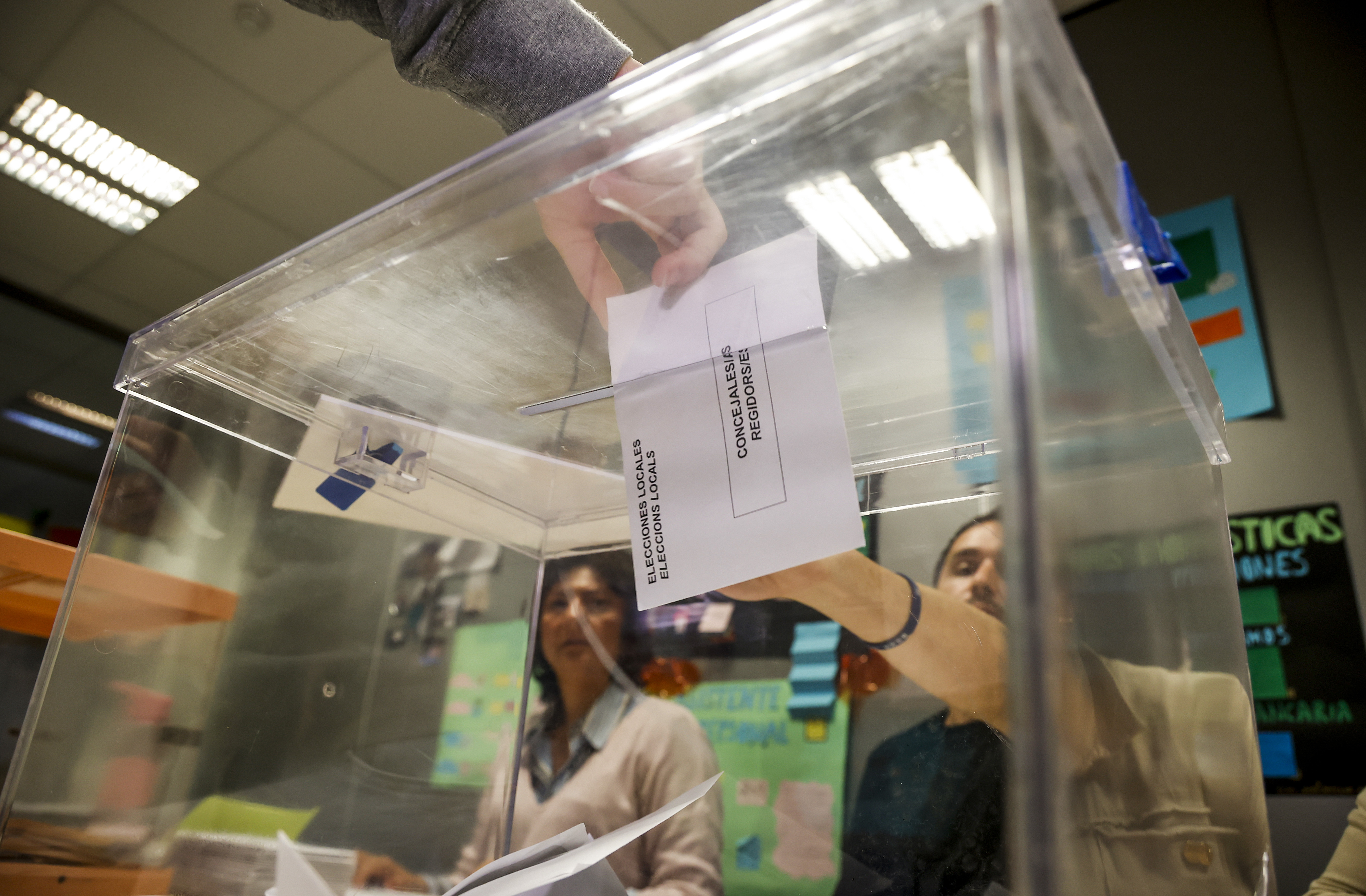 Comienza el recuento de los resultados electorales en la Comunitat Valenciana