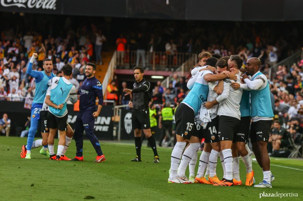 Samuel Lino rescata a un Valencia que roza la permanencia