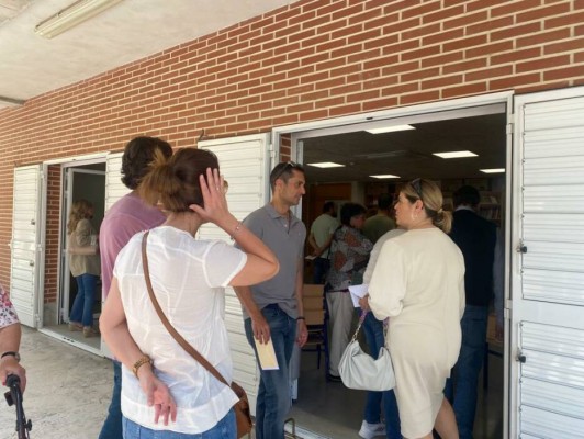 El 40% de los ciudadanos llamados a las urnas ha votado antes de las 14 horas