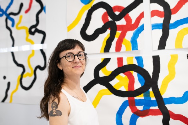 Marial se rinde a la aleatoriedad en  Dissidents Studio