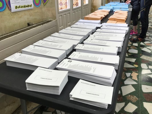 España elige este domingo 66.924 concejales, 216 consejeros insulares y 736 diputados autonómicos