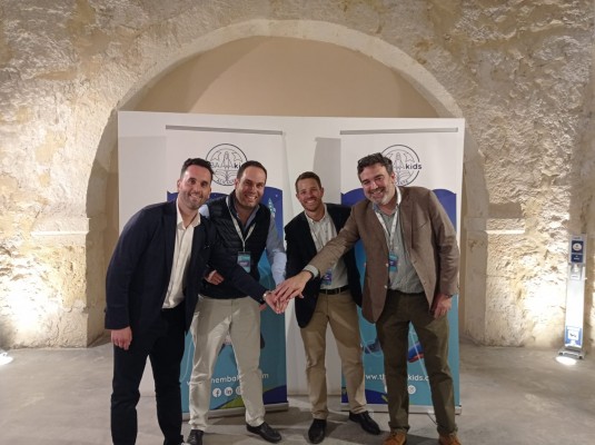 Enrique Peláez implanta MBA Kids en Alicante: la primera escuela de negocios para niños 