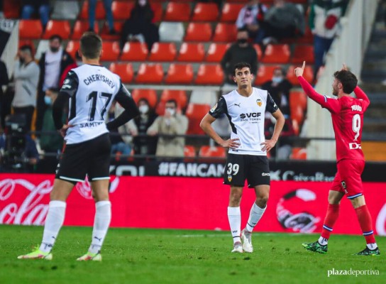 El Valencia perdió en la última visita del Espanyol tras doce seguidas sin hacerlo
