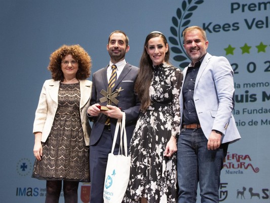 Fundación Hefame entrega el premio 'Kees Veldboer', de Ambulancia del Deseo, concedido a título póstumo a José Luis Mendoza  

