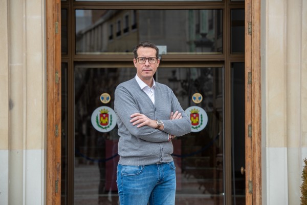 #28M en Elda: Rubén Alfaro busca otra mayoría con la derecha con los papeles cambiados