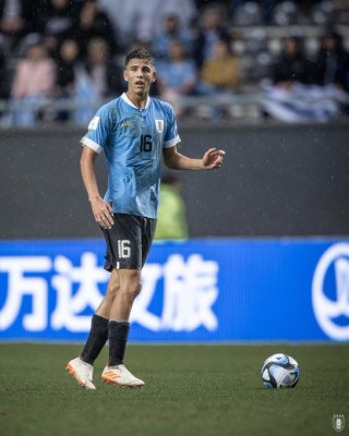 Facu González cae contra Inglaterra en el Mundial sub-20