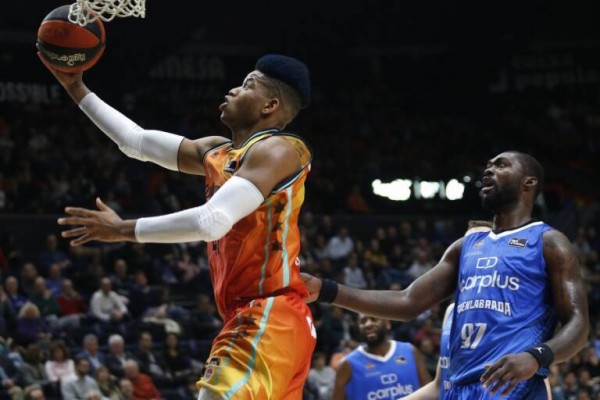 El Valencia Basket peleará por decimoséptima campaña seguida por el título y abrirá con el Barça

