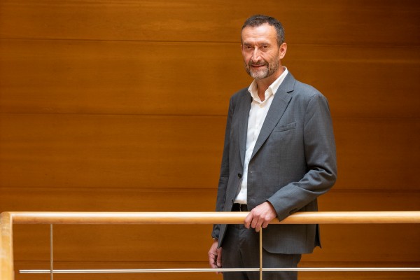 ¿Van a suprimirse 1.600 plazas de aparcamiento? Si soy alcalde no, haremos cirugía de precisión