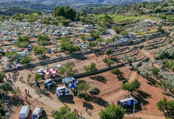 El primer camping temático sobre montaña y enduro de España abre en junio en Cervera