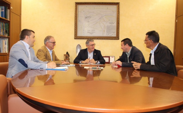 La CHS informa en Mula del estado de la tramitación del agua procedente de la desaladora de Valdelentisco