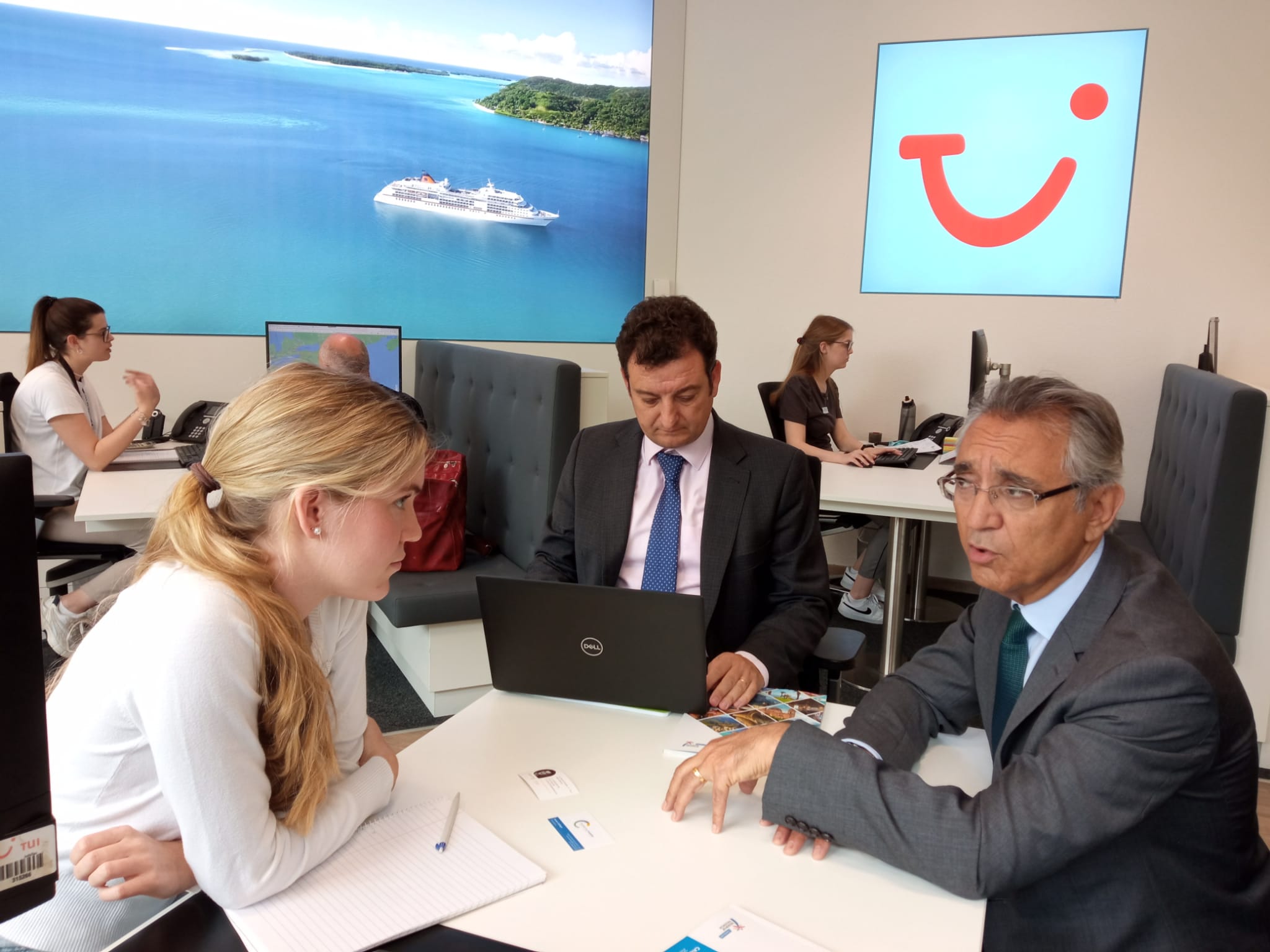 Cultura, gastronomía o salud: el sector turístico de Castellón lleva a Suiza la oferta de la provincia