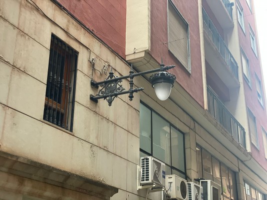 Elche renueva más de 2.350 luminarias con tecnología led en el centro histórico, Arenales o Carrús